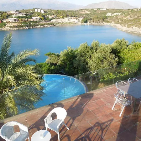 Seafront Longobardi Villa La Canée