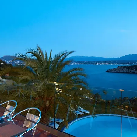 Seafront Longobardi Villa La Canée